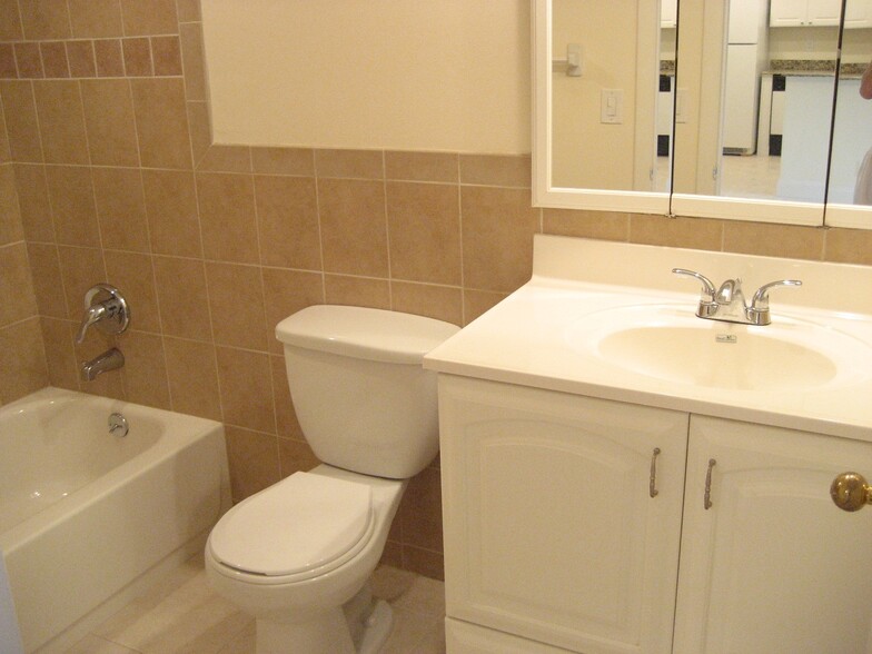 new bathrooms - 480 NW 20th St