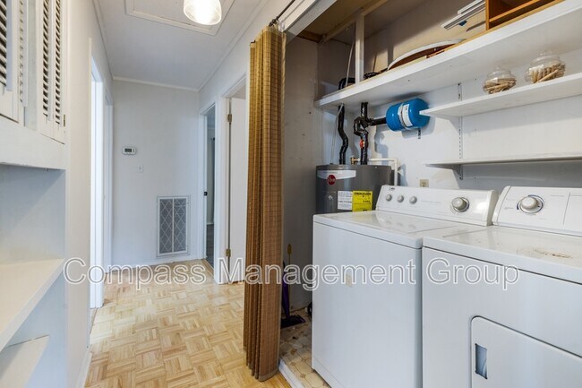 Building Photo - 1125 Timbergrove Dr