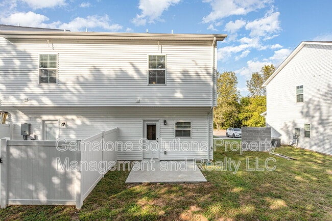 Building Photo - 138 Kathryn Ct