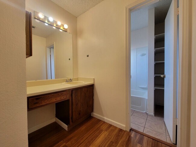 Building Photo - Horseshoe Cir, 1760