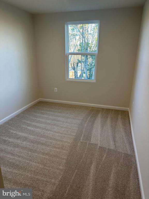 Building Photo - 645 Laurelwood Cir