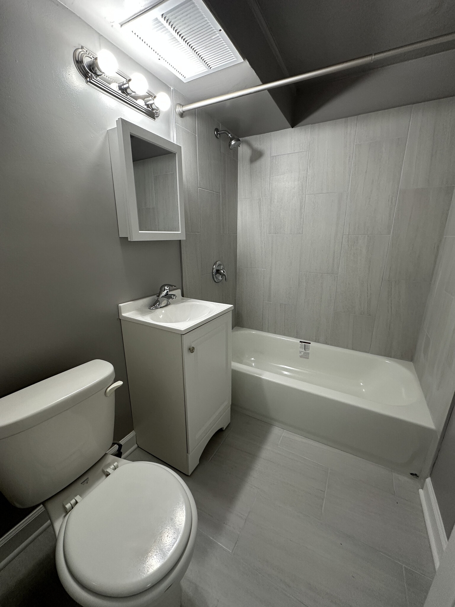 Building Photo - 3820 25th Ave