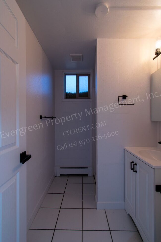 Building Photo - 1112 Alford St