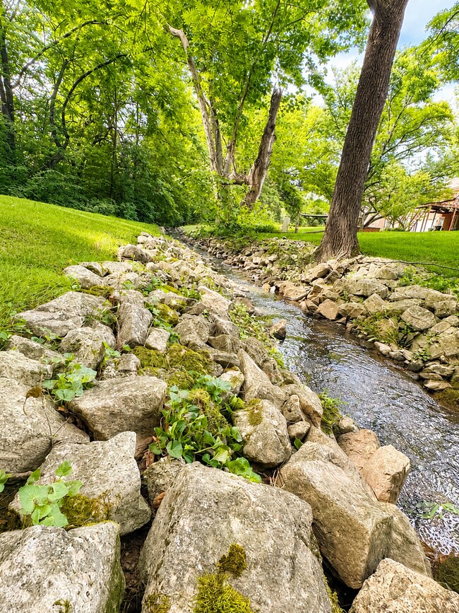 Building Photo - 9205 Whitegate Ct