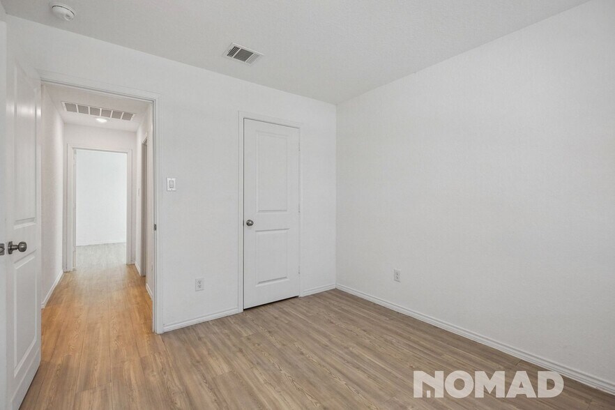 Building Photo - 5618 Mountain Point