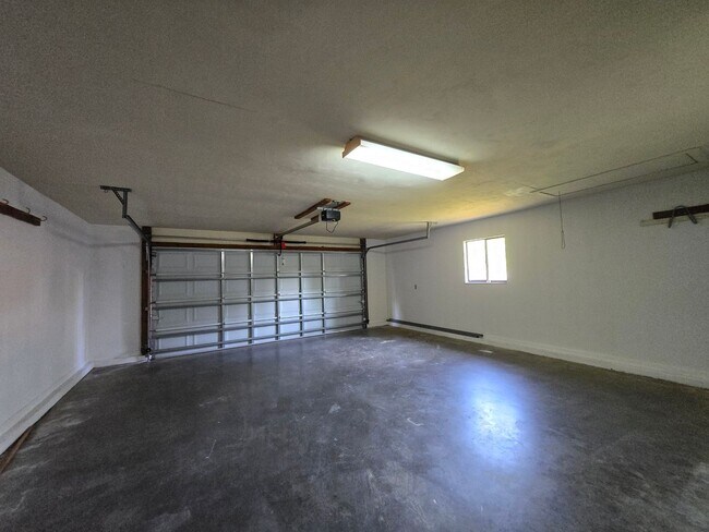 Building Photo - 5315 SW 81st Terrace