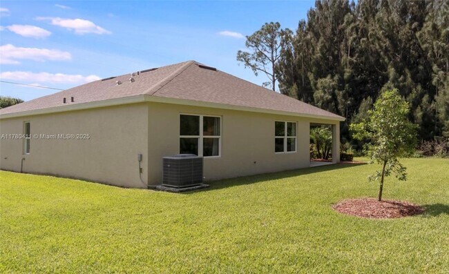 Building Photo - 3743 SW Port St Lucie Blvd