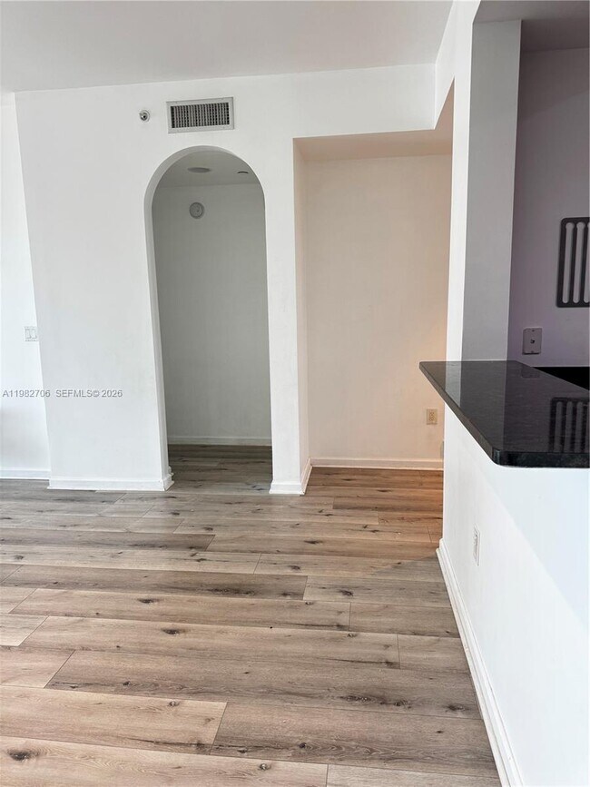 Building Photo - 3340 NE 190th St