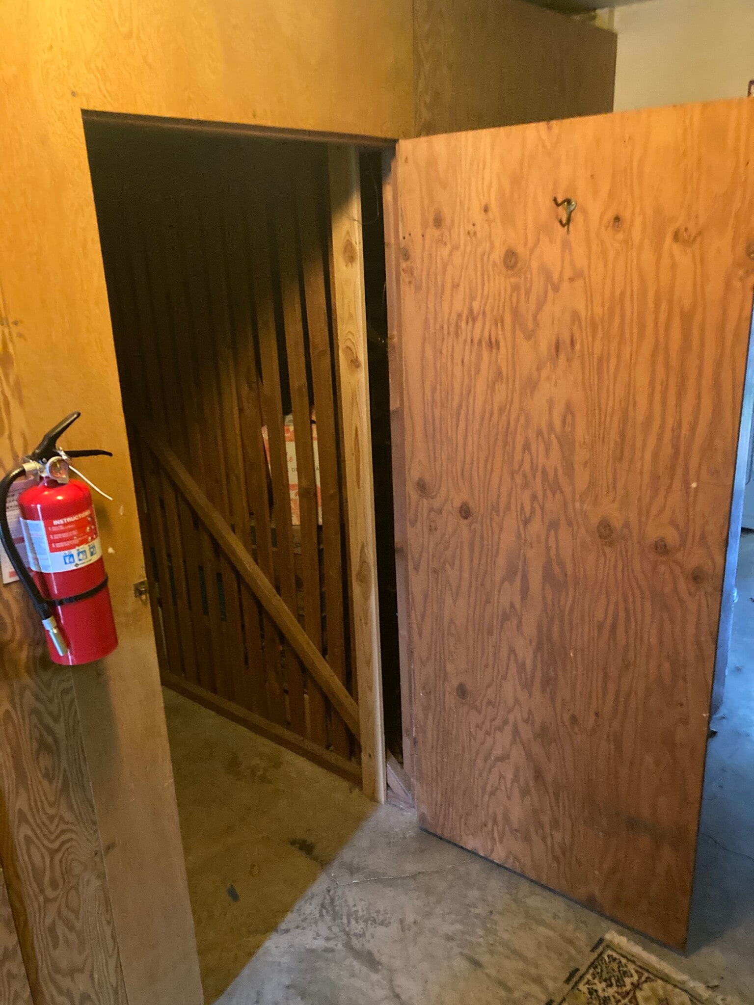 Storage closet - 5320 SE Schiller Street