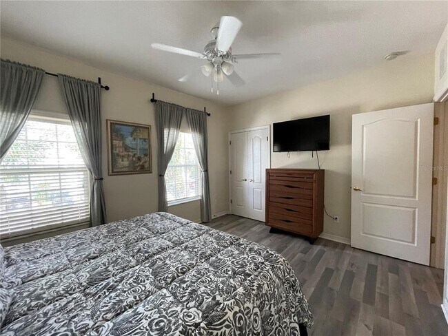 Building Photo - 2432 Caravelle Cir