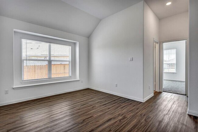 Building Photo - 506 Sixpence Ln