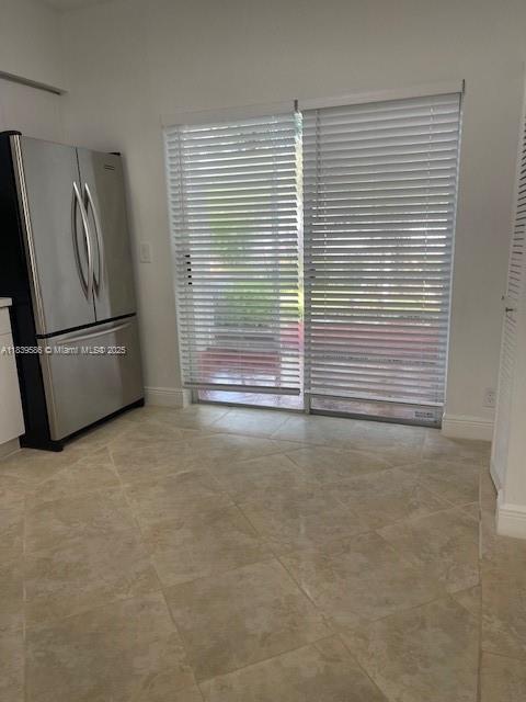 Building Photo - 7872 Sanibel Dr