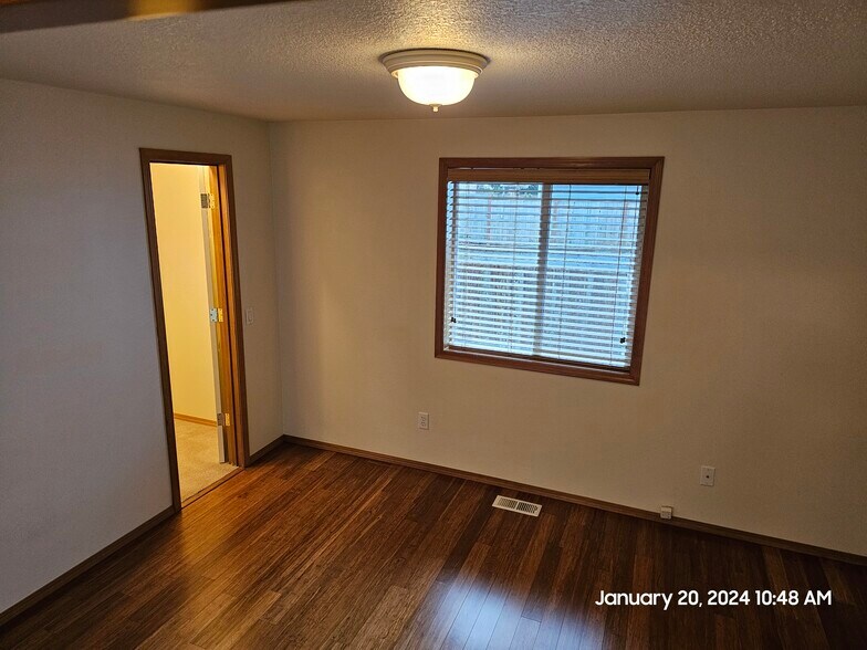 Building Photo - 21138 SW Houston Dr