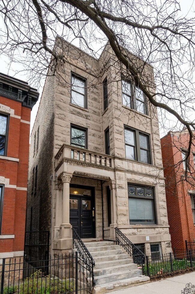 Primary Photo - 2129 N Racine Ave