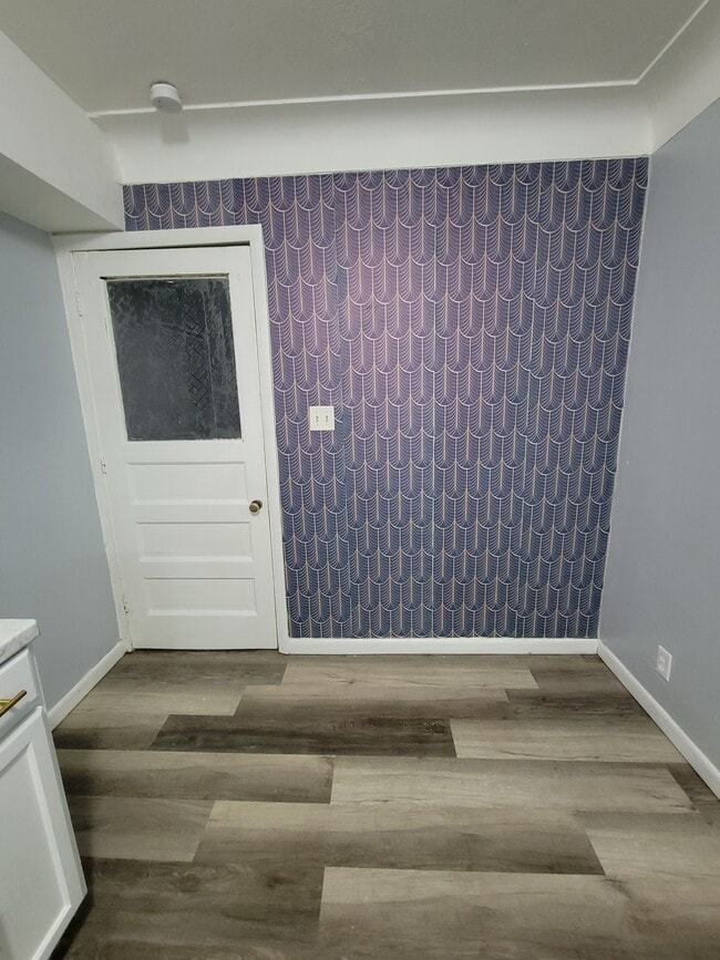 Building Photo - 1860 S Shore Blvd