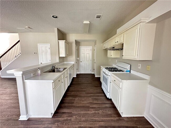 Building Photo - 3613 Gainesway Trace