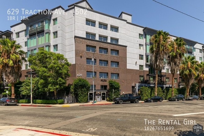 Building Photo - Bright 1 Bed/1 Bath Arts District Condo| S...