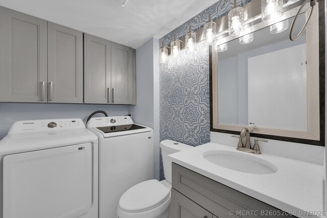 Building Photo - 3513 SW Sunset Trace Cir