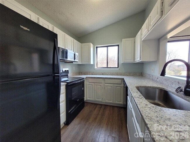 Building Photo - 1021 Mallard Head Pl