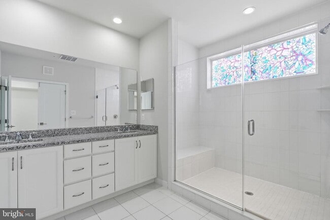 Building Photo - 43185 Mongold Square