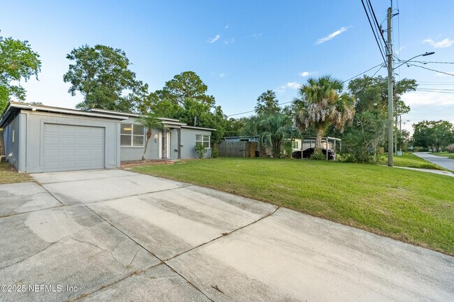 Building Photo - 6167 Fordham Cir E