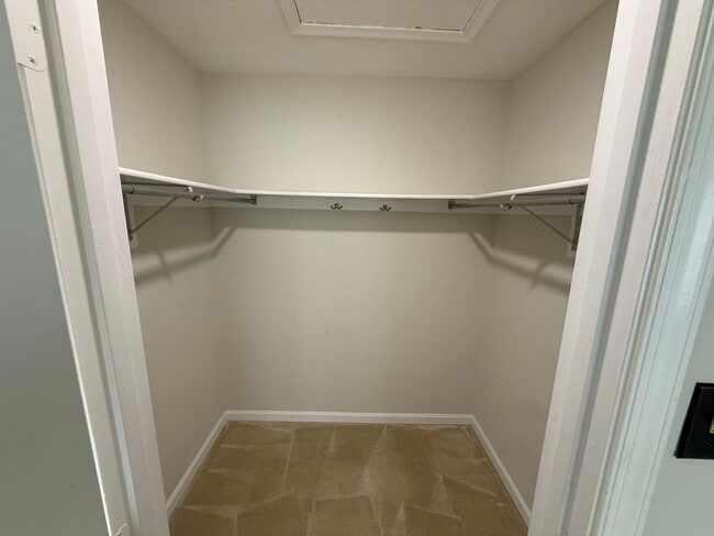 Building Photo - Spacious 2 Bedroom 2 Bathroom Condo in Asp...