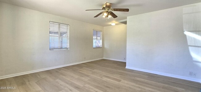 Building Photo - 154 N Hibbert