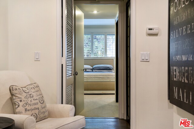 Building Photo - 423 N Palm Dr