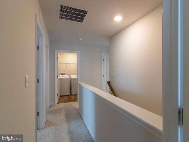 Building Photo - 617 R Wilson Lp