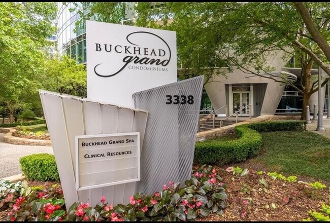 Building Photo - 3338 Peachtree Rd NE