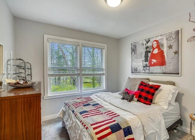 Building Photo - Bethany Court