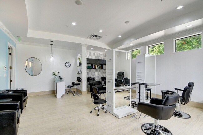 Building Photo - 8127 Playa Del Sur Blvd