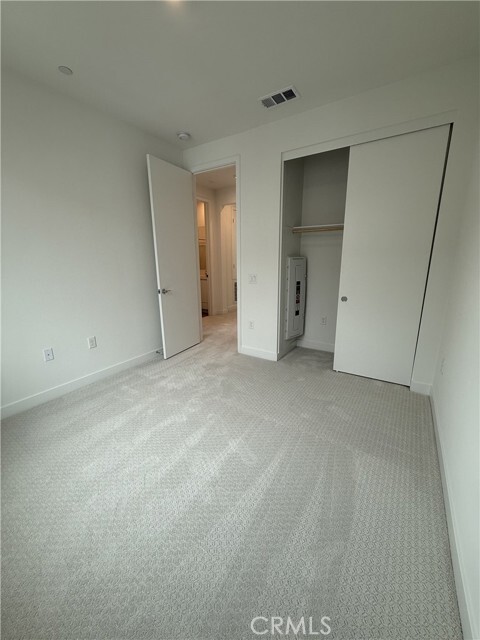 Building Photo - 677 S Lyon St