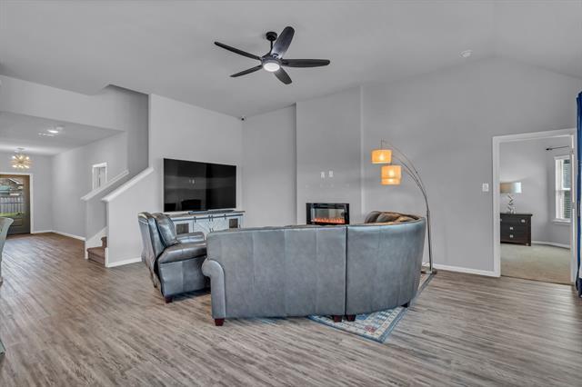 Building Photo - 6938 Prairieside Trl