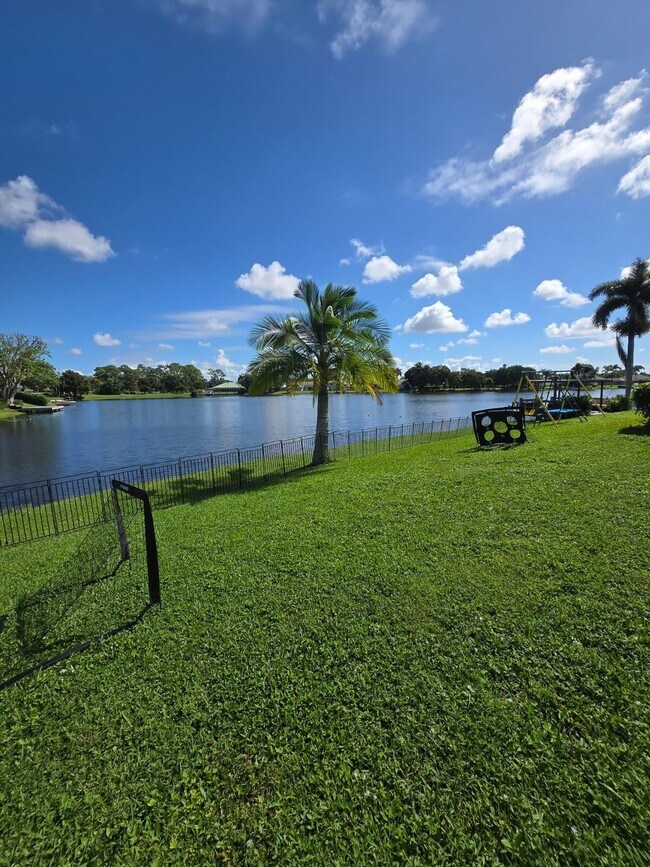 Building Photo - 13646 Callington Dr