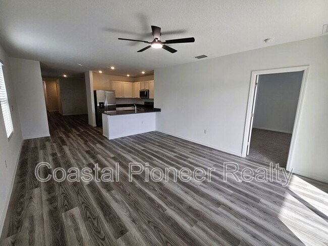 Building Photo - 32476 Weathered Oak Dr