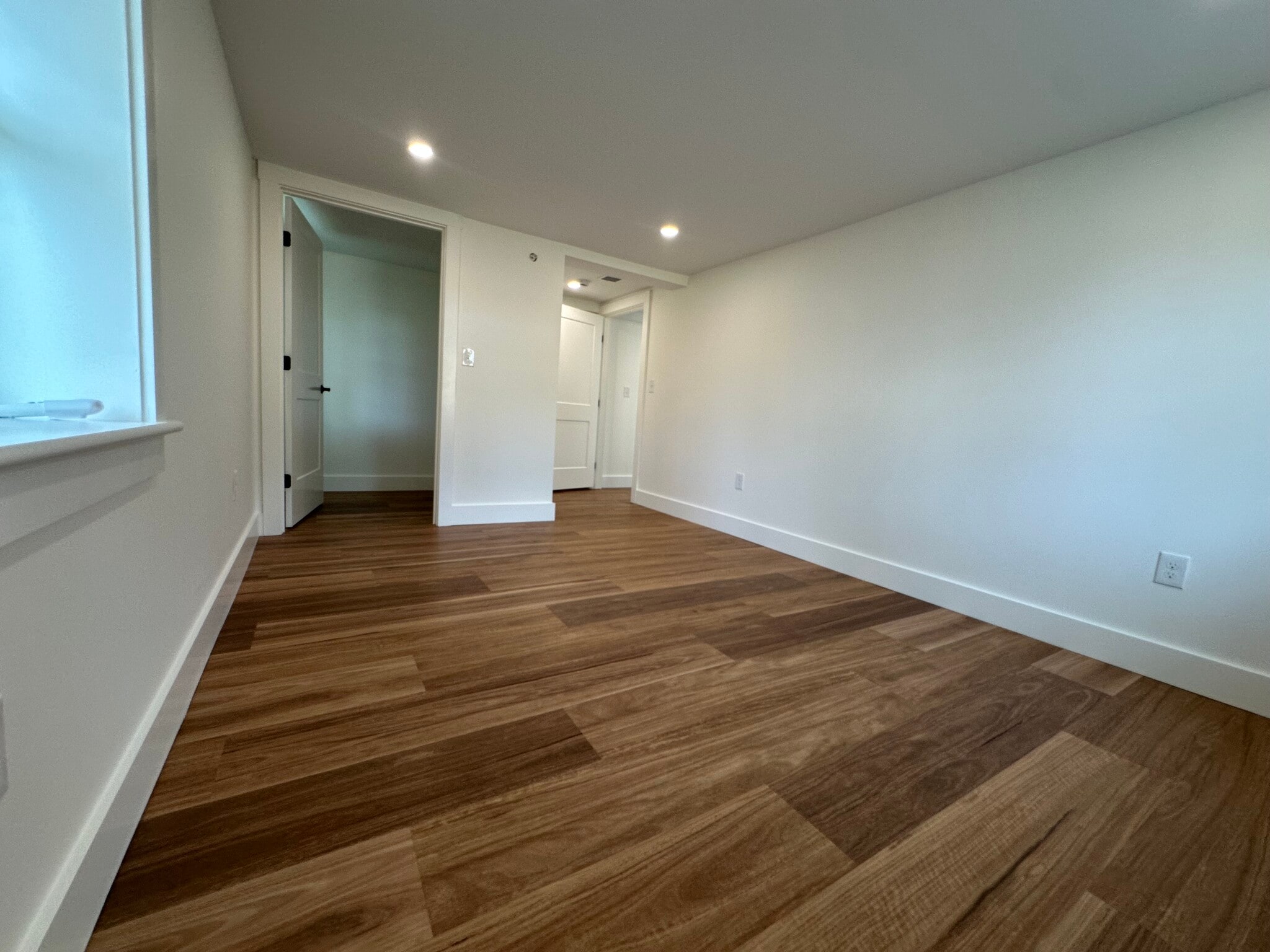 Building Photo - 61 Old Amherst Rd