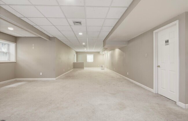 Building Photo - 113 Lighthouse Ln