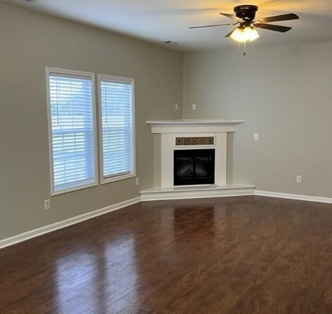 Building Photo - 1043 Jade Ln