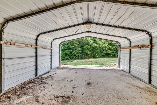 Building Photo - 1354 Rogers Rd