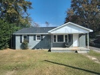 Building Photo - Beautiful Home in Cayce