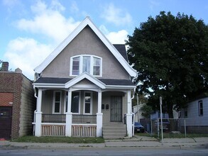 Building Photo - 2470-70A N. Holton St.
