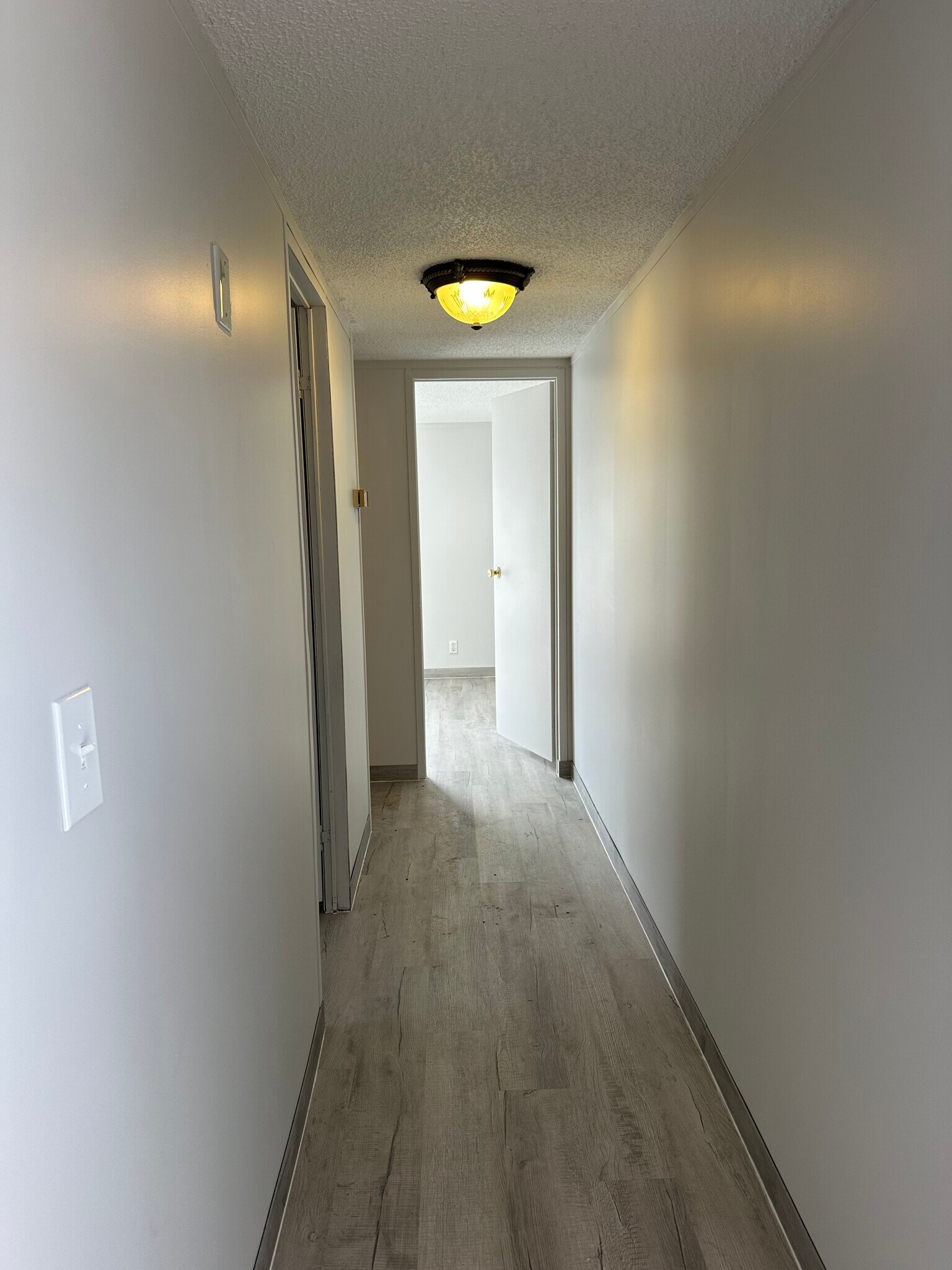 Building Photo - 150 James Way