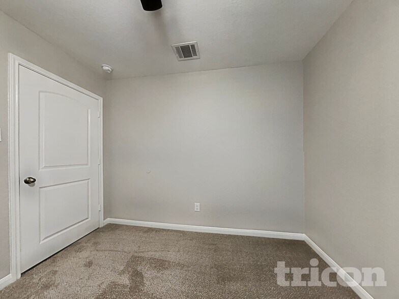Building Photo - 1404 Breanna Ln
