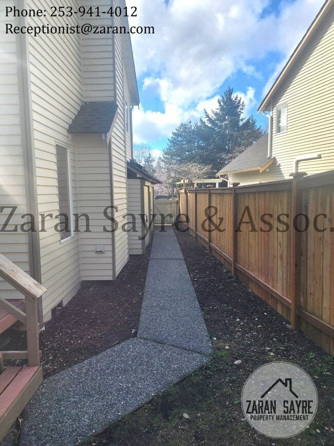 Building Photo - 399 - Gorgeous 3-bedroom!