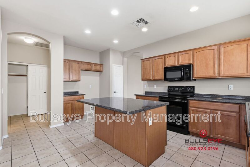 Building Photo - 44178 Venture Ln