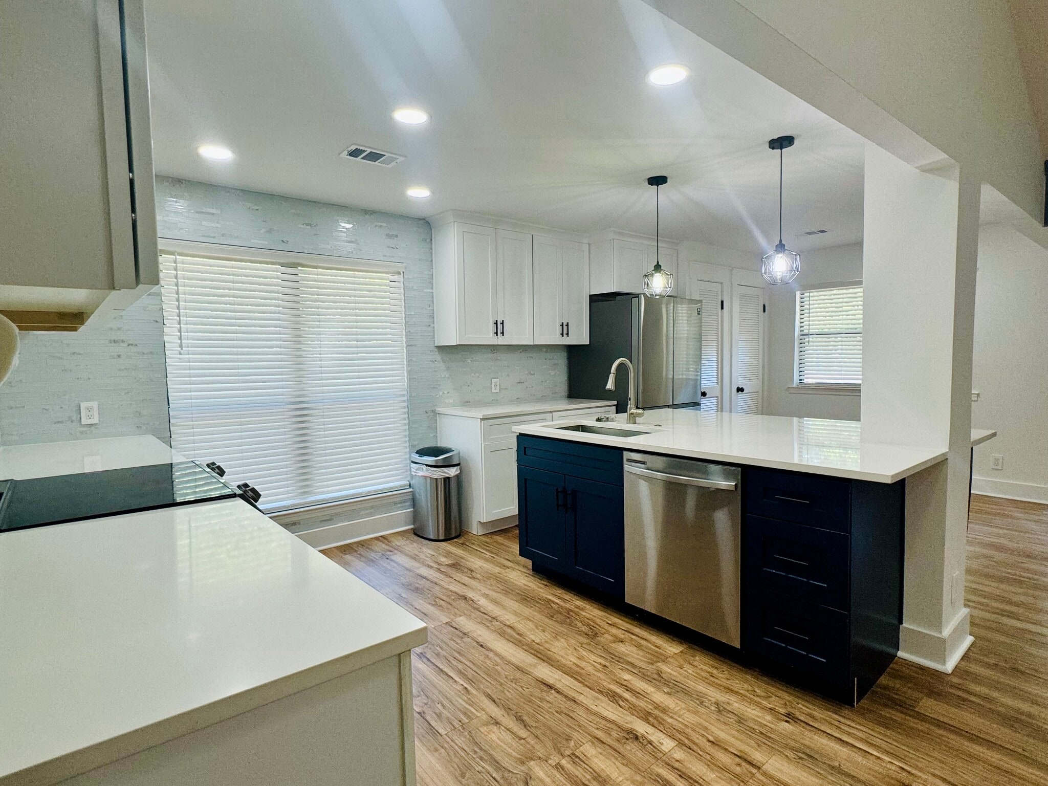 Building Photo - 1904 Variations Dr NE