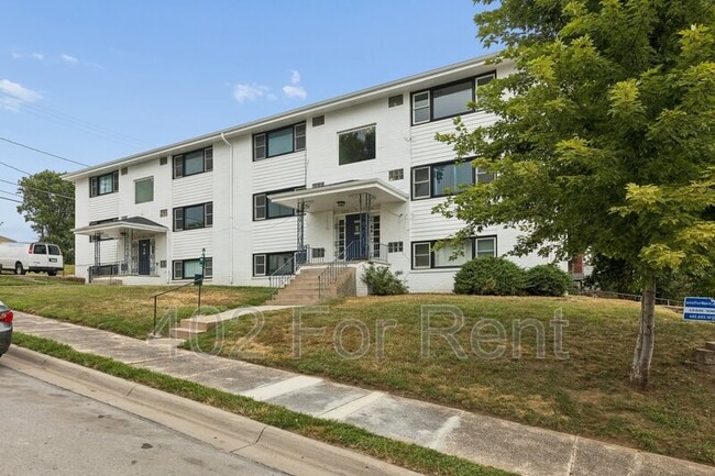 Building Photo - 1056 S 29th St