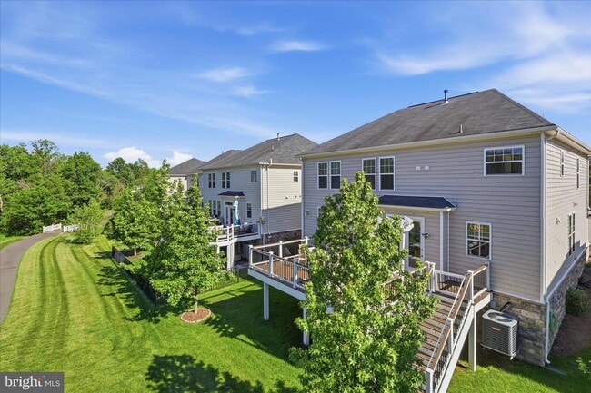 Building Photo - 42522 Stratford Landing Dr
