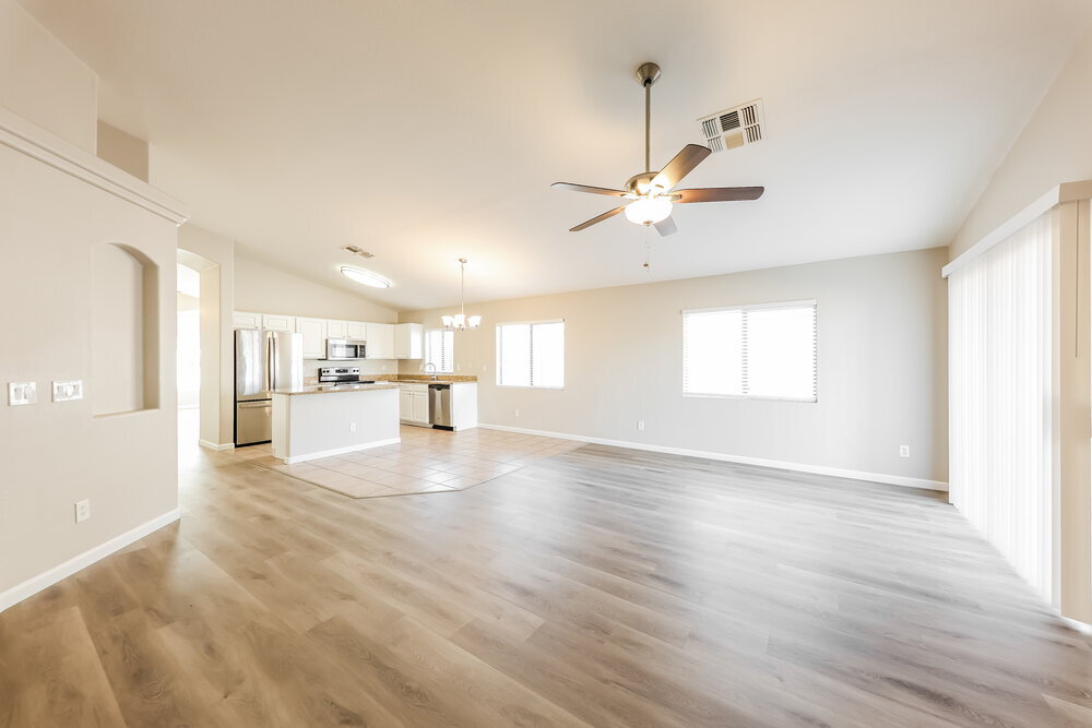 Building Photo - 14317 N 129th Dr